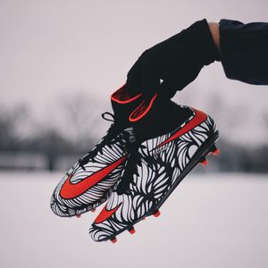 Image post by @soccerdotcom on Instagram