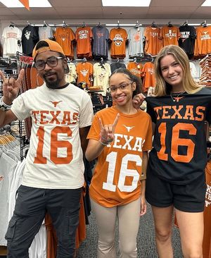 Image post by @rally_house on Instagram