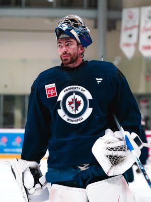 Image post by @nhljets on Instagram