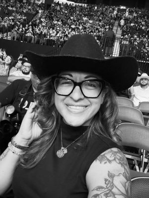 Image post by @soyconnieleon on Instagram