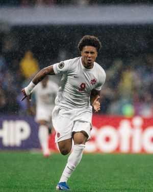 Image post by @canmnt on Instagram