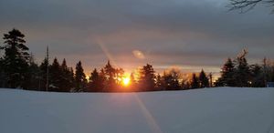 Image post by @mountsunapeeresort on Facebook