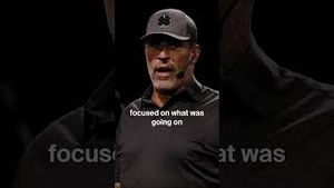 Video post by @tonyrobbinslive on YouTube