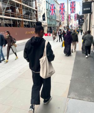 Image post by @issarae on Instagram