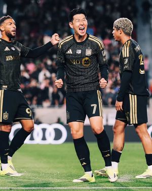 Image post by @hm_son7 on Instagram