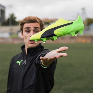 Image post by @soccerdotcom on Instagram