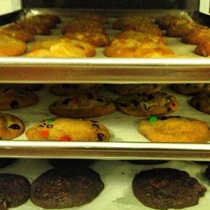 Image post by @insomniacookies on Instagram