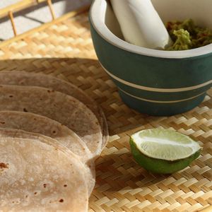 Image post by @eatcoyotas on Instagram
