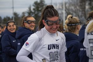 Image post by @unhwomenslax on Instagram