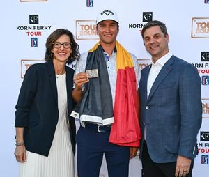 Image post by @cschampgolf on Facebook