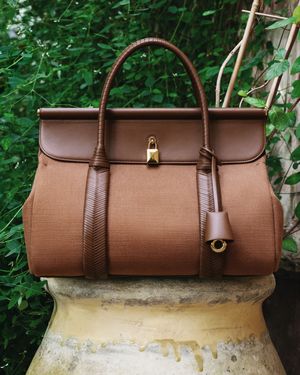 Image post by @loropiana on Instagram