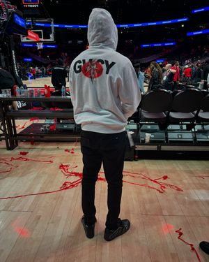 Image post by @z4law on Instagram