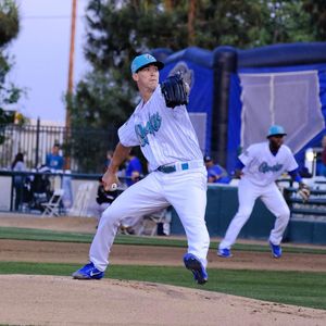Image post by @rcquakes on Instagram