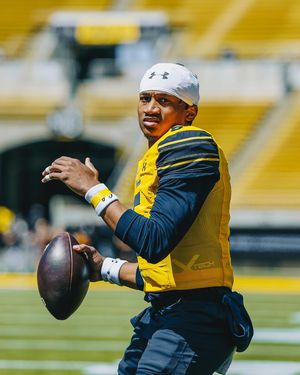 Image post by @cal_football on Instagram
