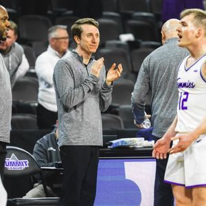Image post by @tommiehoops on Instagram