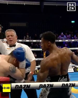 Image post by @daznboxing on Instagram