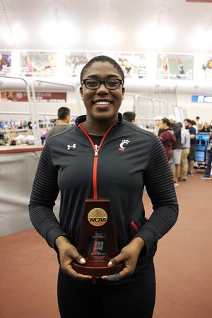 Image post by @GoBearcatsTFXC on Twitter/X