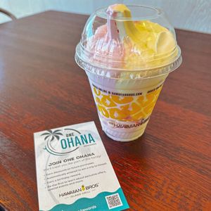 Image post by @hawaiianbros on Instagram