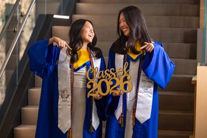Image post by @hofstrau on Instagram