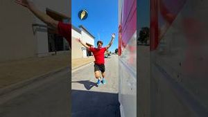 Video post by @benazelart on YouTube