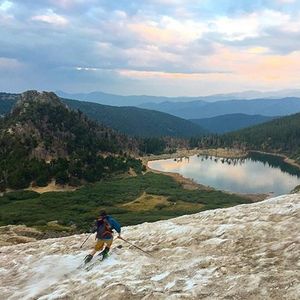 Image post by @j_skis on Instagram