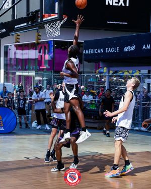 Image post by @aaubasketball on Instagram