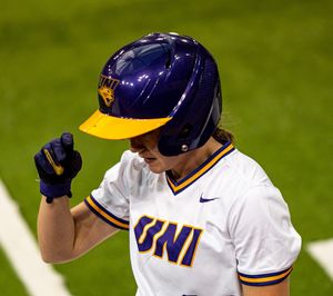 Image post by @uniathletics on Instagram