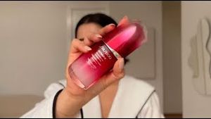 Video post by @shiseidousa on YouTube
