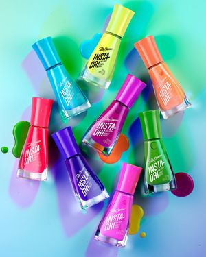 Image post by @sally_hansen on Instagram