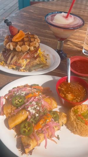Video post by @avon.nguyen on Instagram