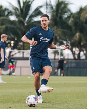 Image post by @fiumsoccer on Instagram