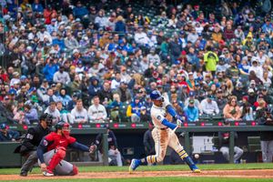 Image post by @CirclingSports on Twitter