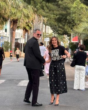 Image post by @therealmariskahargitay on Instagram