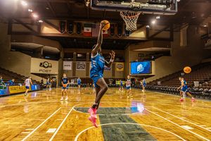 Image post by @drakembb on Instagram