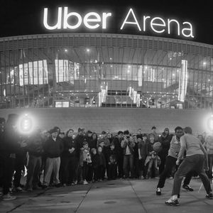 Image post by @thehoopbus on Instagram