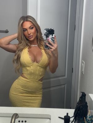 Image post by @thewrestlingclassic on Instagram