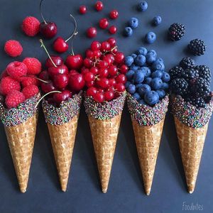 Image post by @livinglocurto on Instagram
