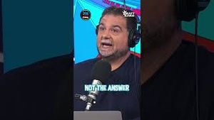 Video post by @lebatardshow on YouTube