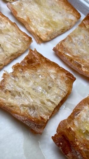 Video post by @lipsmackingfoodie on Instagram