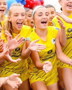 Image post by @girlsacademyleague on Instagram