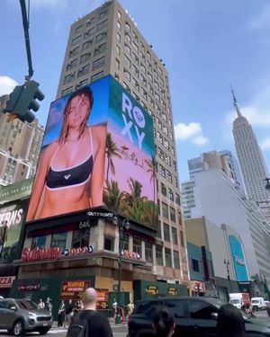 Image post by @roxy on Instagram