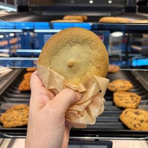 Image post by @lidlus on Instagram