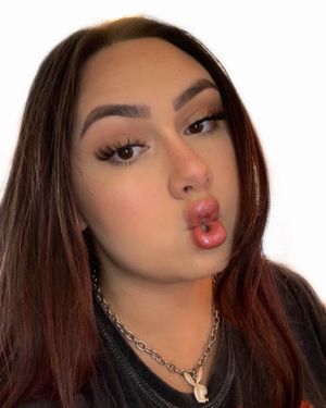 Image post by @makeupbyanabel on Instagram