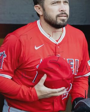 Image post by @travisdarnaud on Instagram