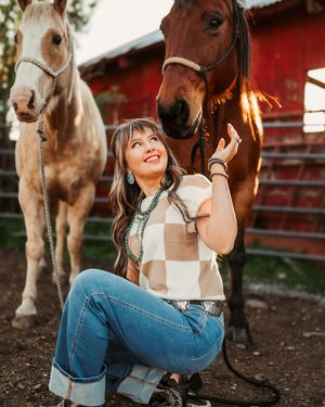 Image post by @cowgirlmagazine on Instagram