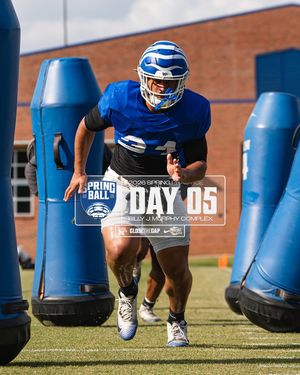 Image post by @memphisfootball on Instagram