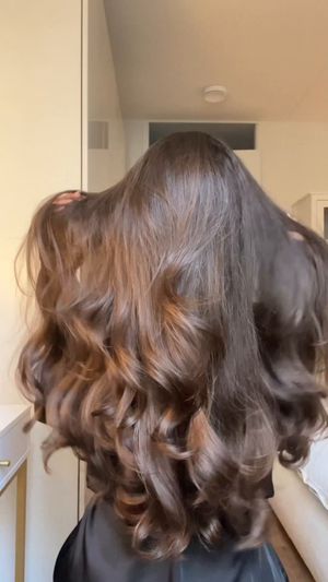 Video post by @kerastase_official on Instagram