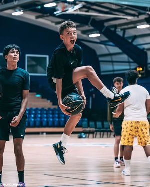 Image post by @ufomedia05 on Facebook