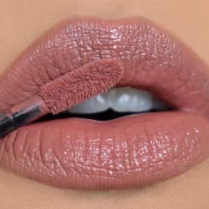Image post by @maybelline on Instagram