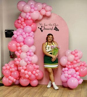 Image post by @Heather's Balloon Boutique & Decor on Facebook